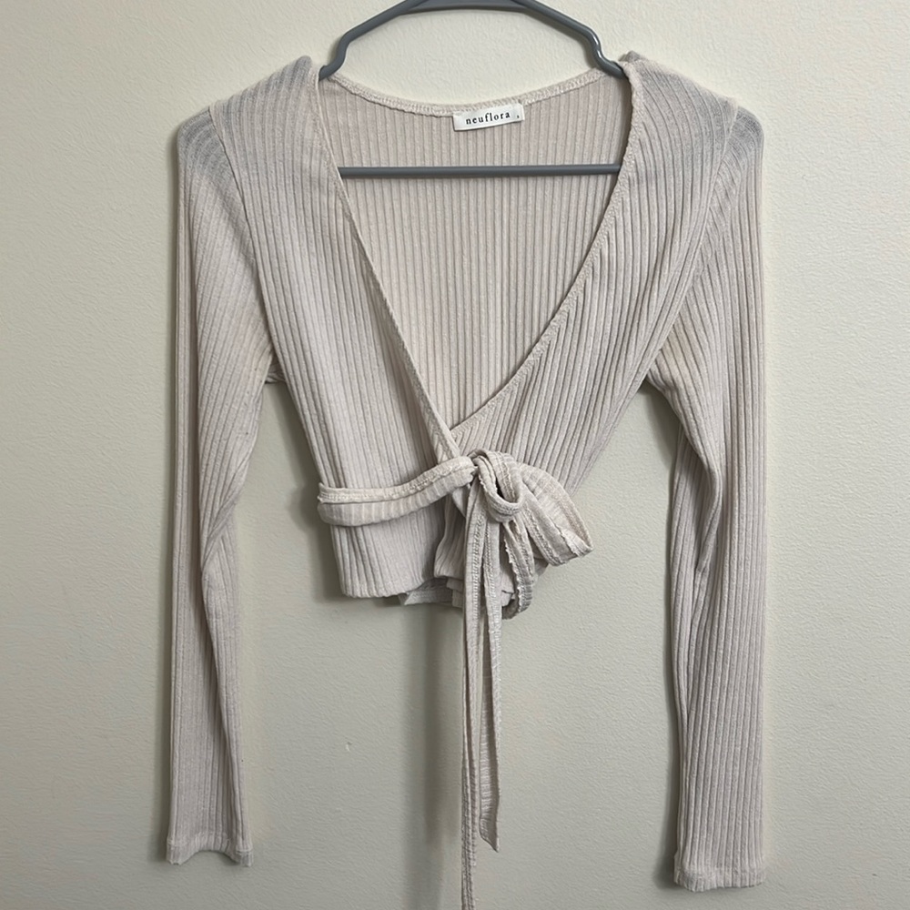 Neuflora Bailey Wrap Top